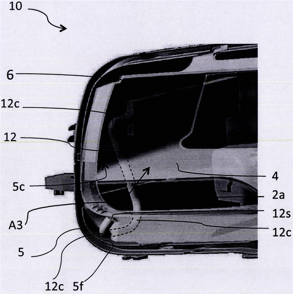 Vehicle headlight with aeration system