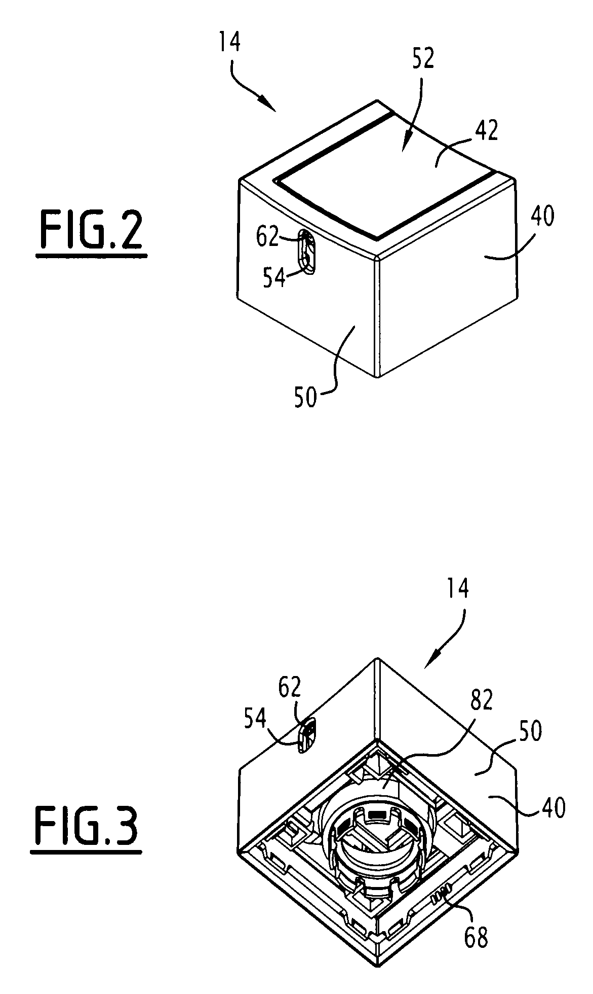 Assembly which forms a product dispensing head and which is capable of being fitted to a bottle