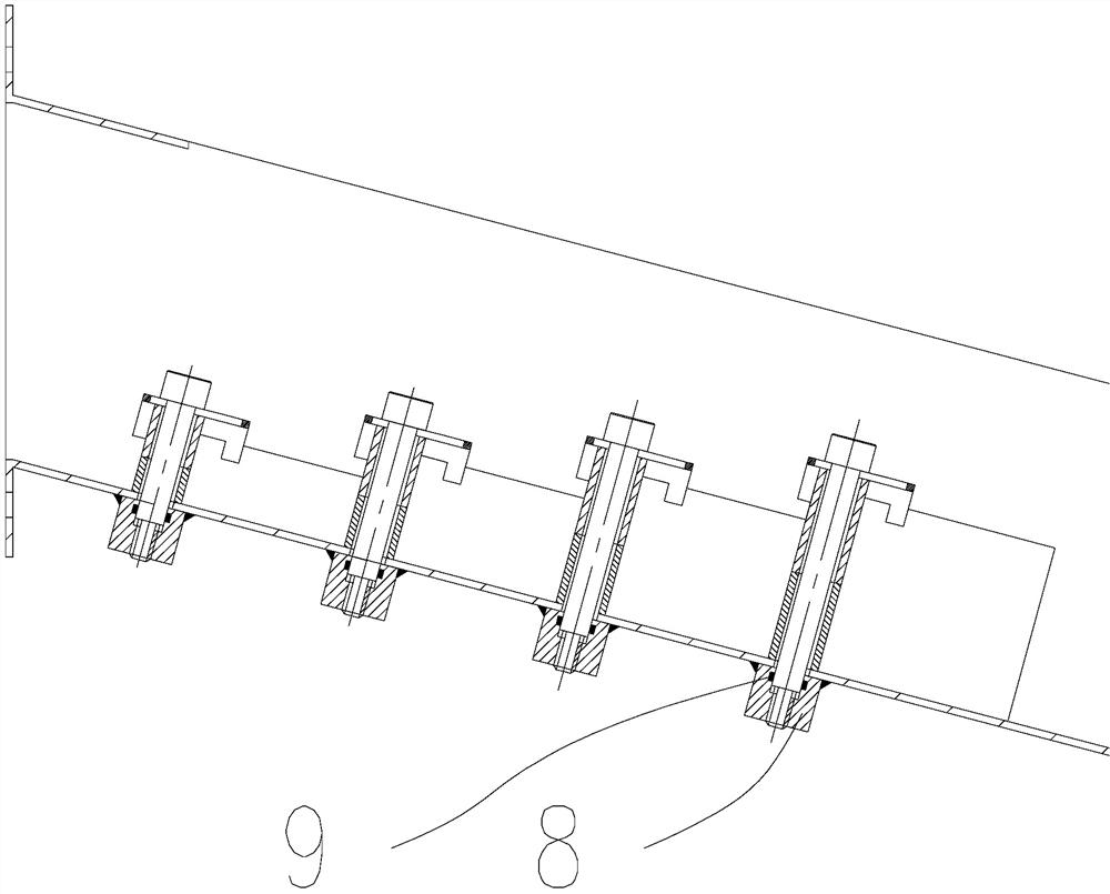 A machine tool cooling emulsion defoaming device and defoaming method