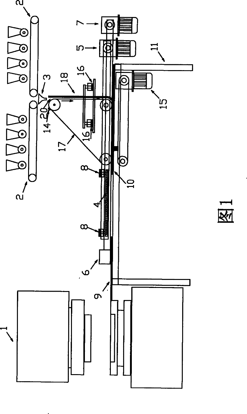 Vertical-blanking-mode material distributing machine of ceramic presser and distributing method thereof