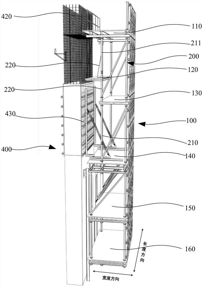 Self-climbing formwork and core tube binding construction method
