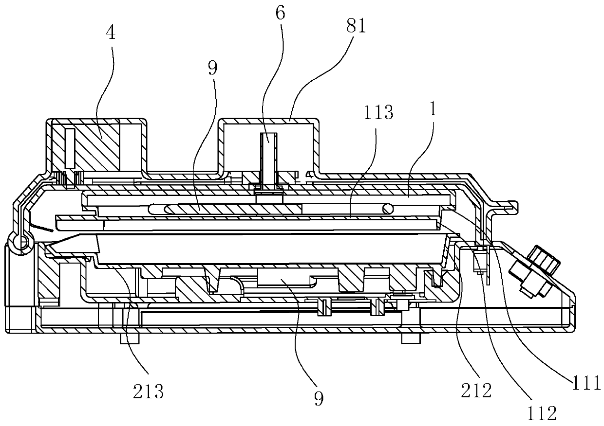 Motor-driven suspension electric baking pan and control method thereof