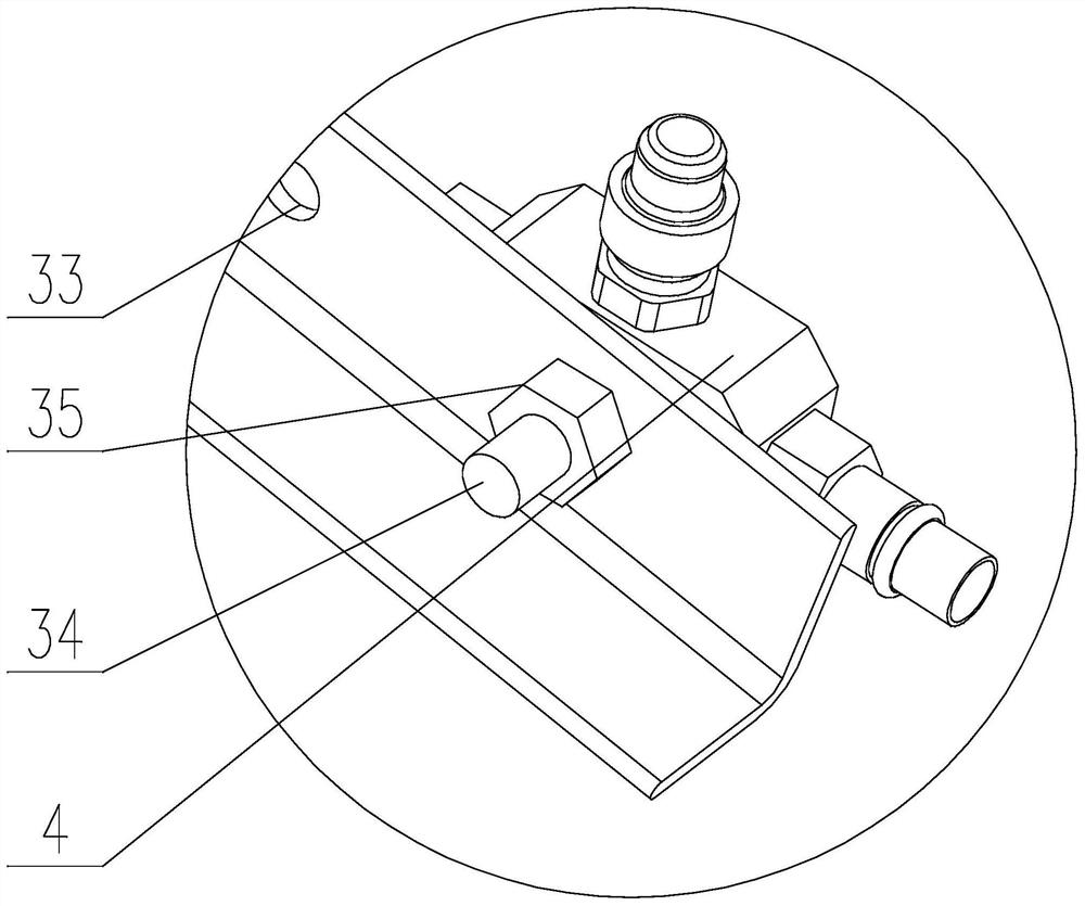 Spraying device and spraying system for fruit forest