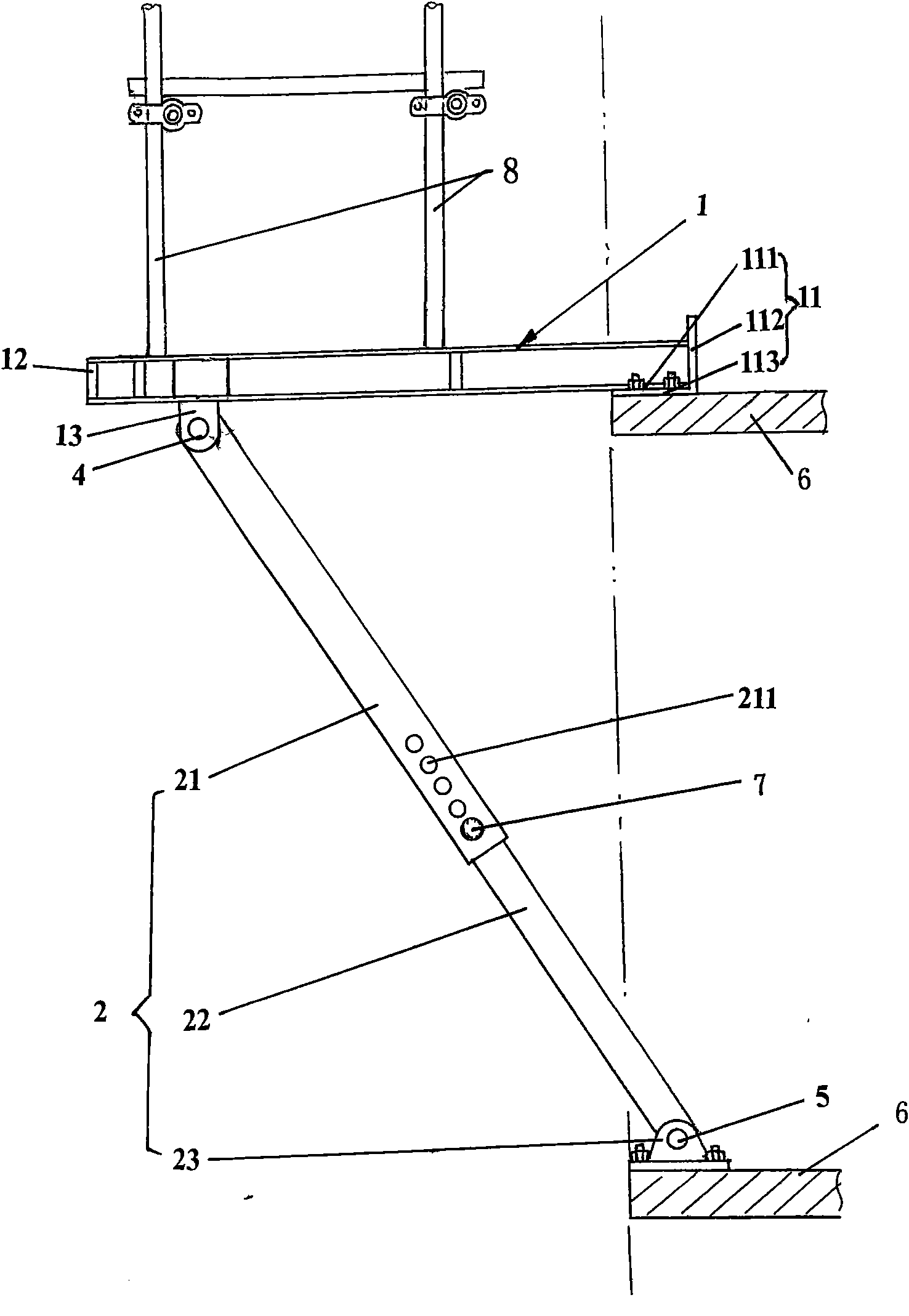 Support frame of adjustable suspension scaffold