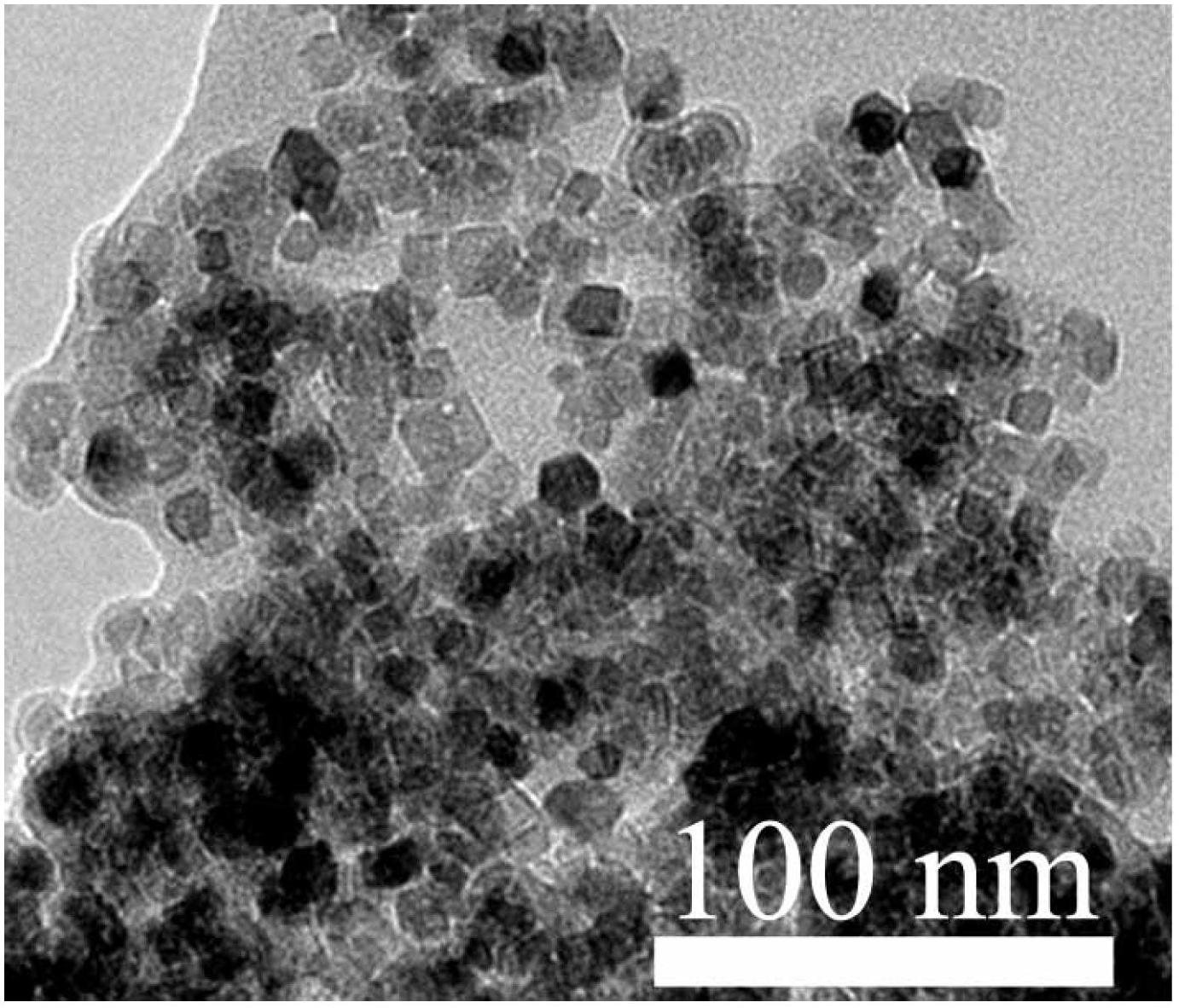 Preparation method of {001} face exposed titanium dioxide nanocrystals