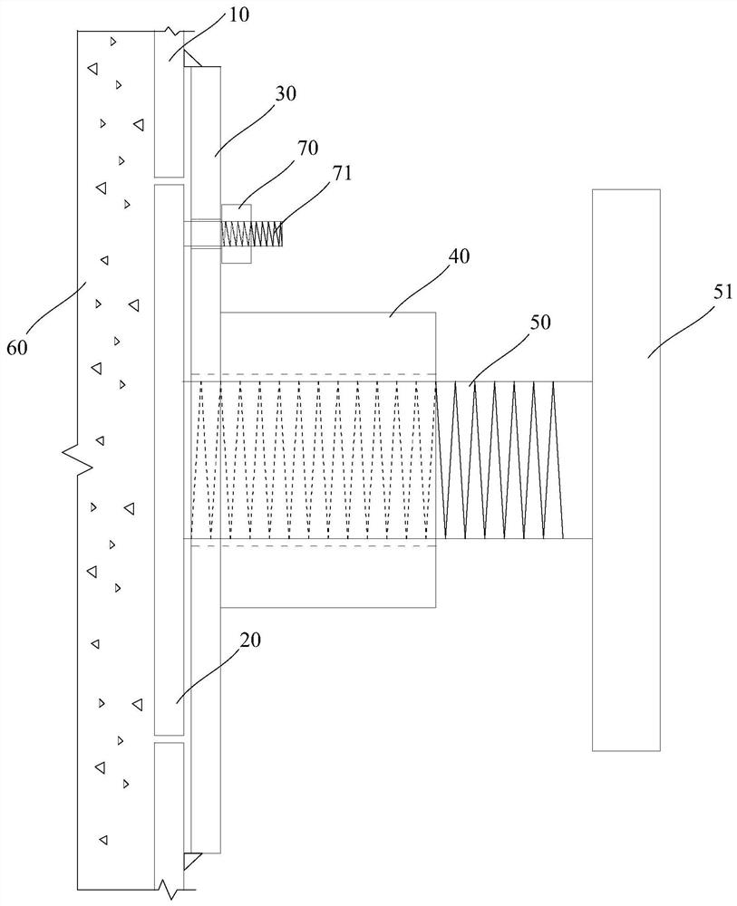 Formwork device convenient to disassemble and construction method thereof