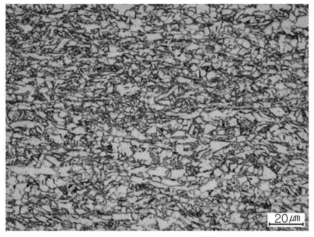 Thick steel plate having excellent low-temperature strain-aging impact properties and manufacturing method thereof