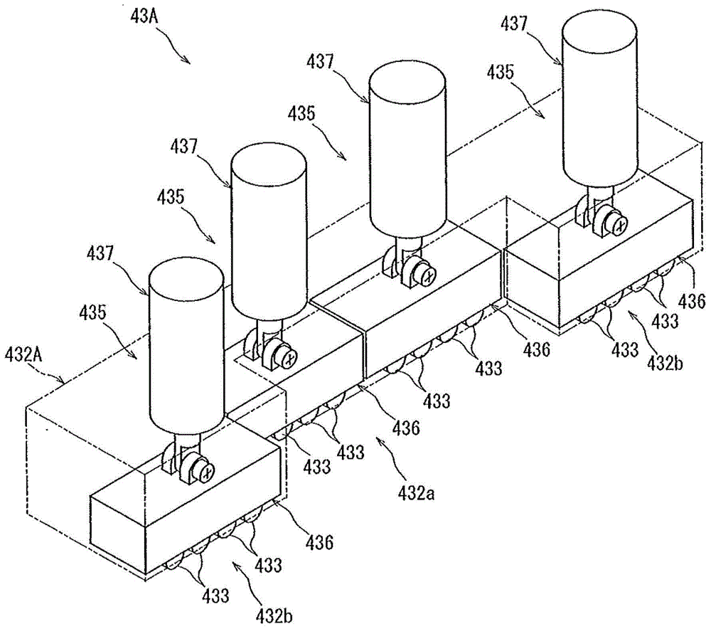 Tape expanding device