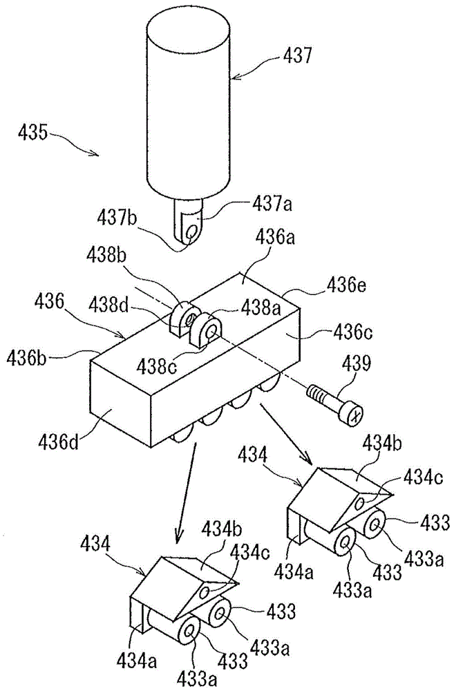 Tape expanding device