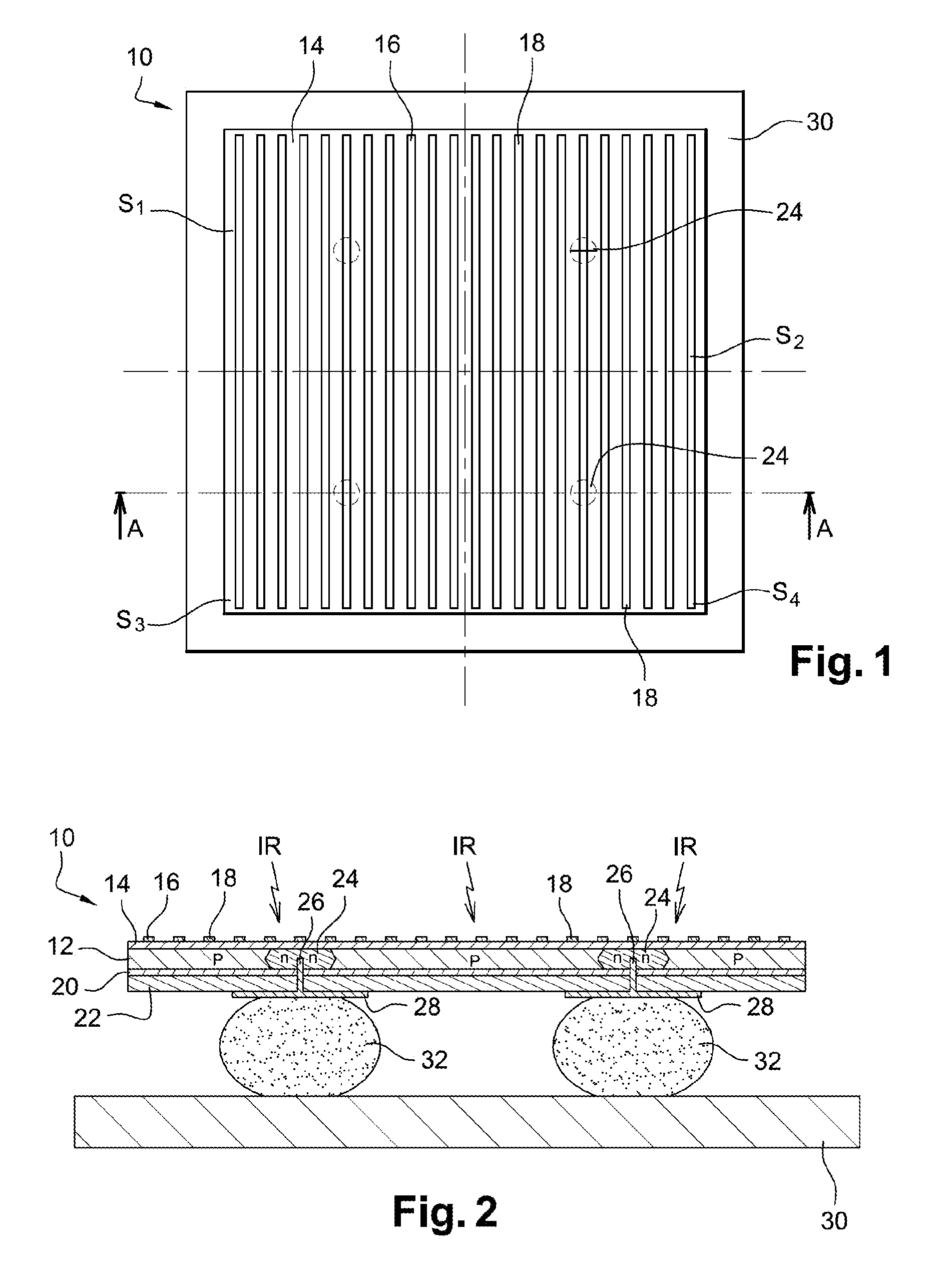 Photodetector with a plasmonic structure