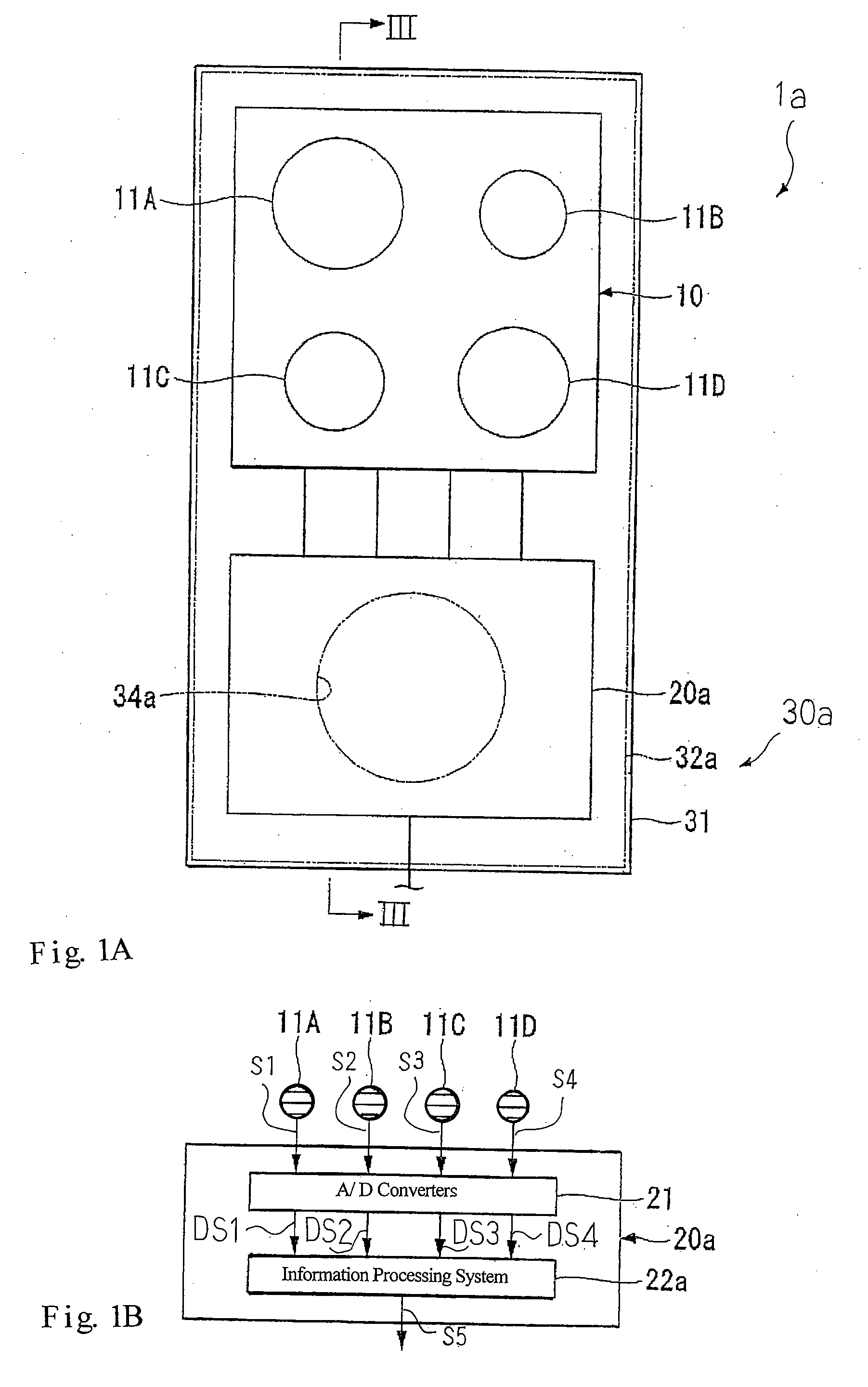 Sensitive silicon microphone with wide dynamic range