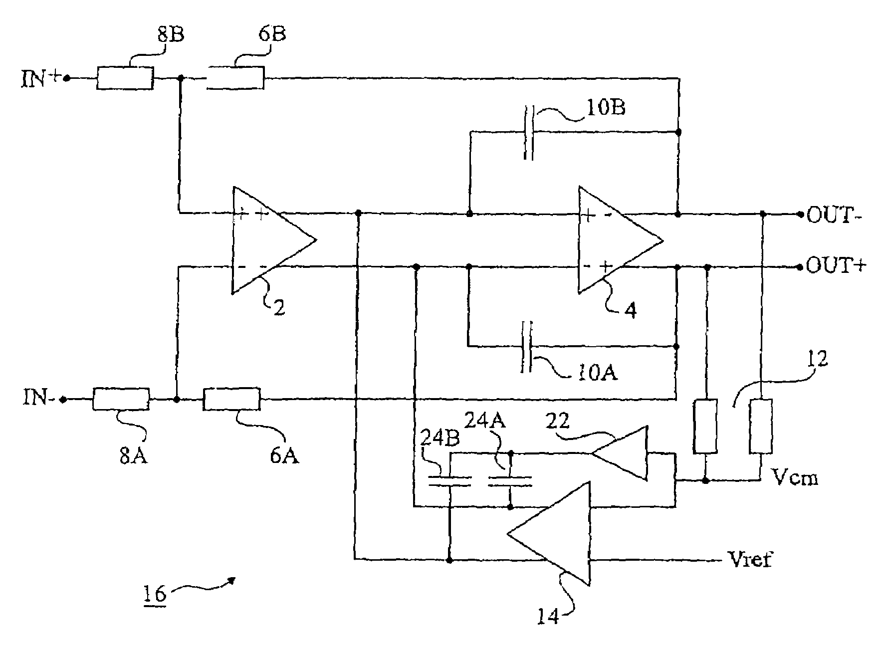 Differential amplifier with a common mode voltage loop