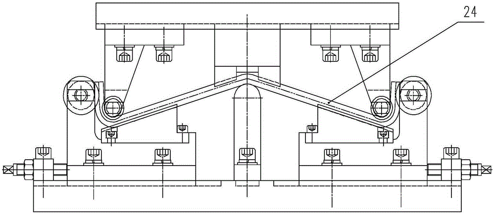 Primary molding tool of omega-shaped elastic strips in automatic production