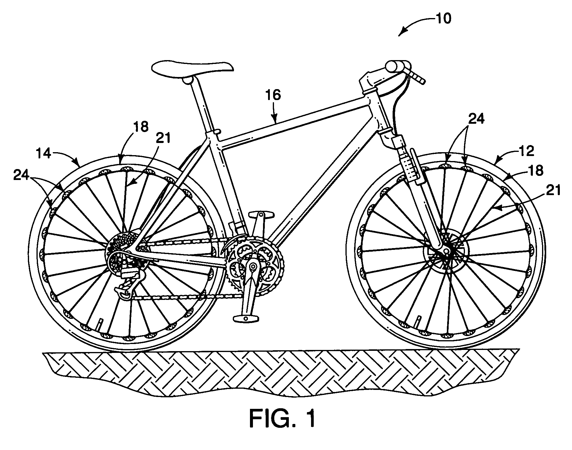 Bicycle rim reinforced with a continuously extending resin material