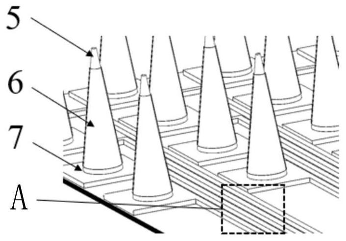 High-density self-insulating flexible microneedle electrode and preparation method thereof