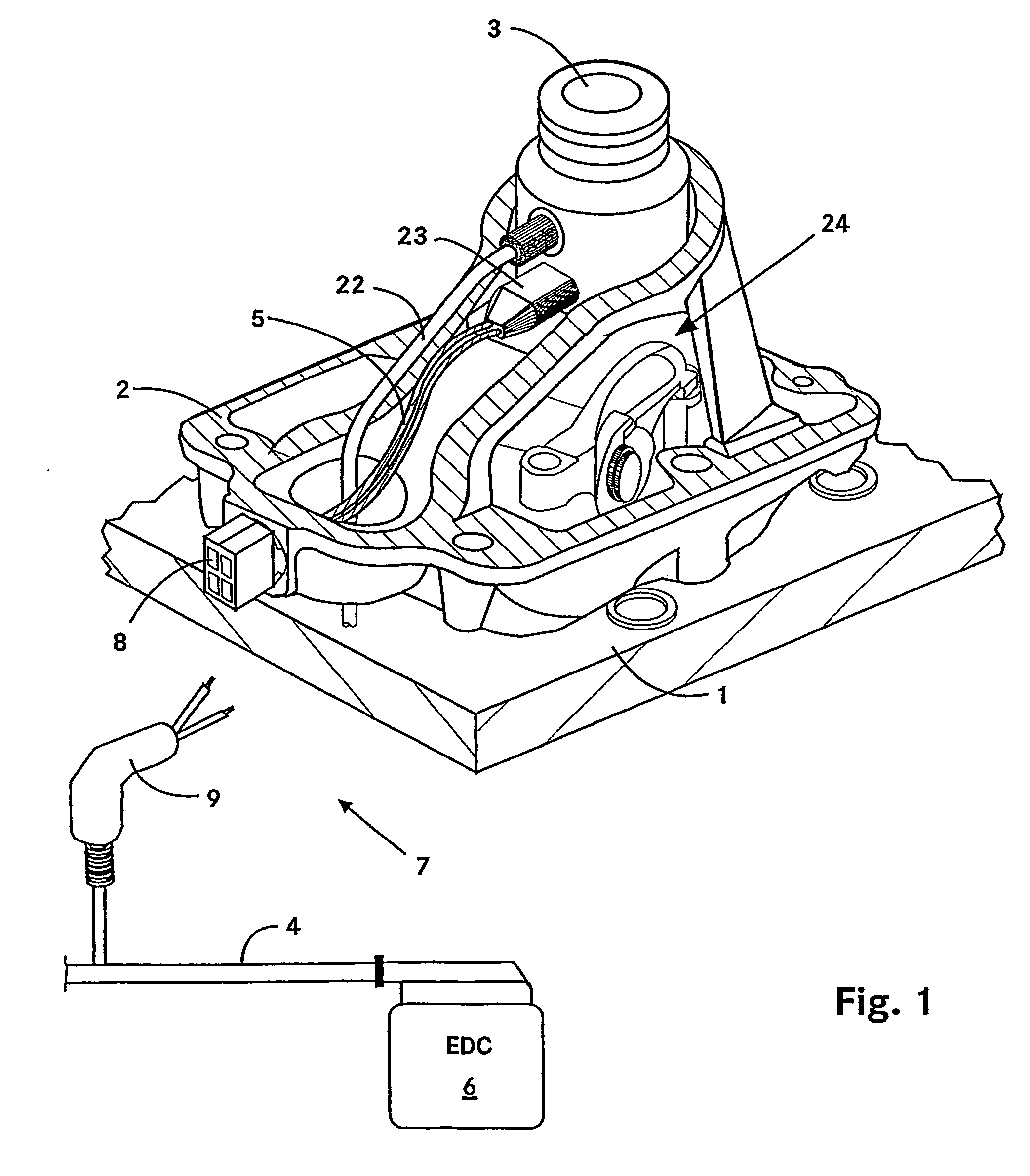 Internal combustion engine comprising a connecting means for connecting a first section of a wire harness on a cylinder head housing to a second section of the same