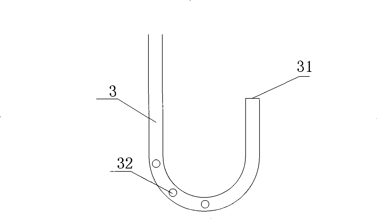 Gas-liquid separator suitable for air conditioning system with multi-compressor parallel connection