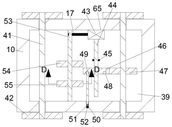 An elevator that can assist sand screening