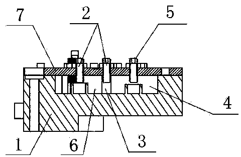 Band-pass cavity body filter with suppression degree adjustable function