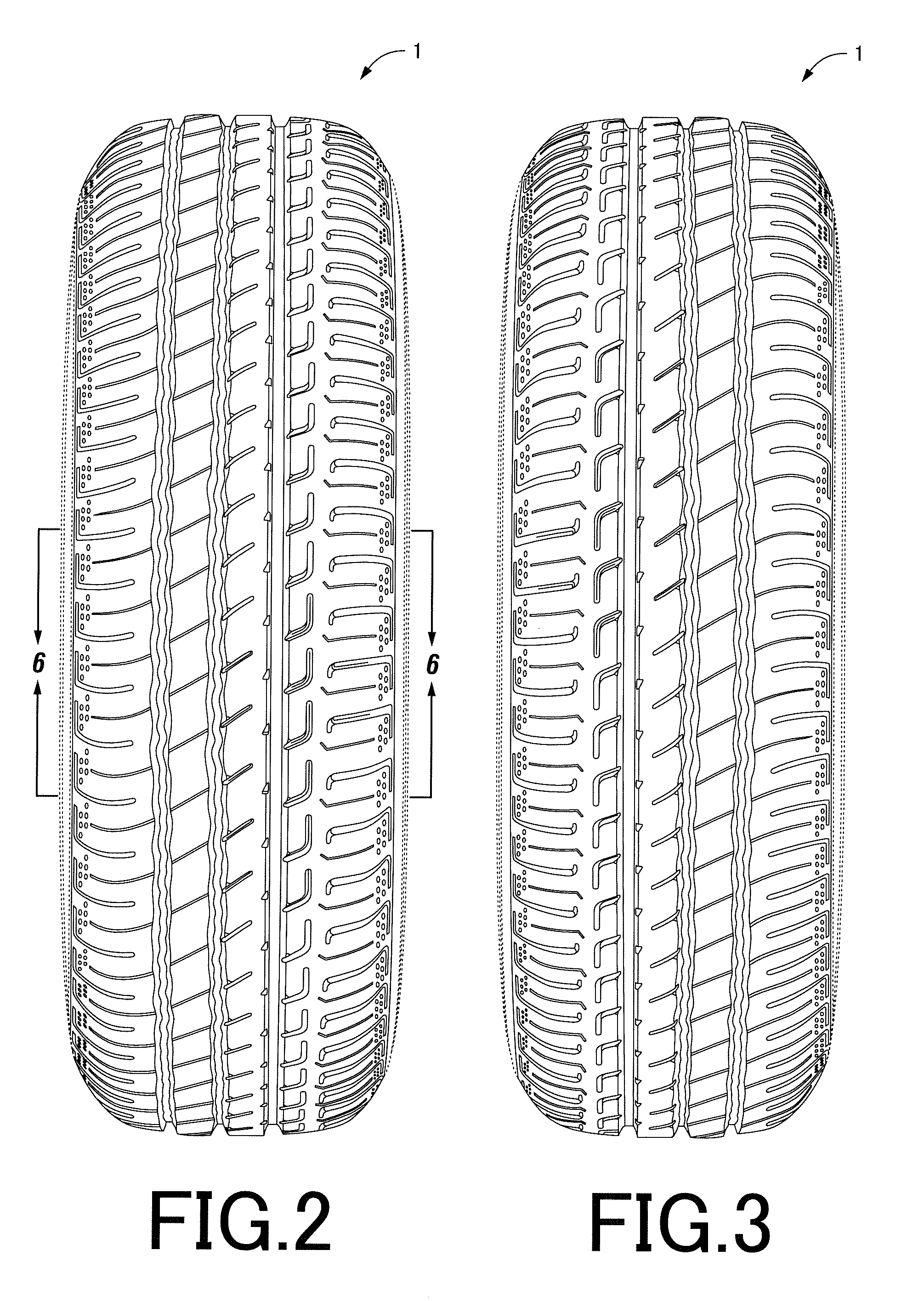 Pneumatic tire with tread having wave shaped circumferential groove