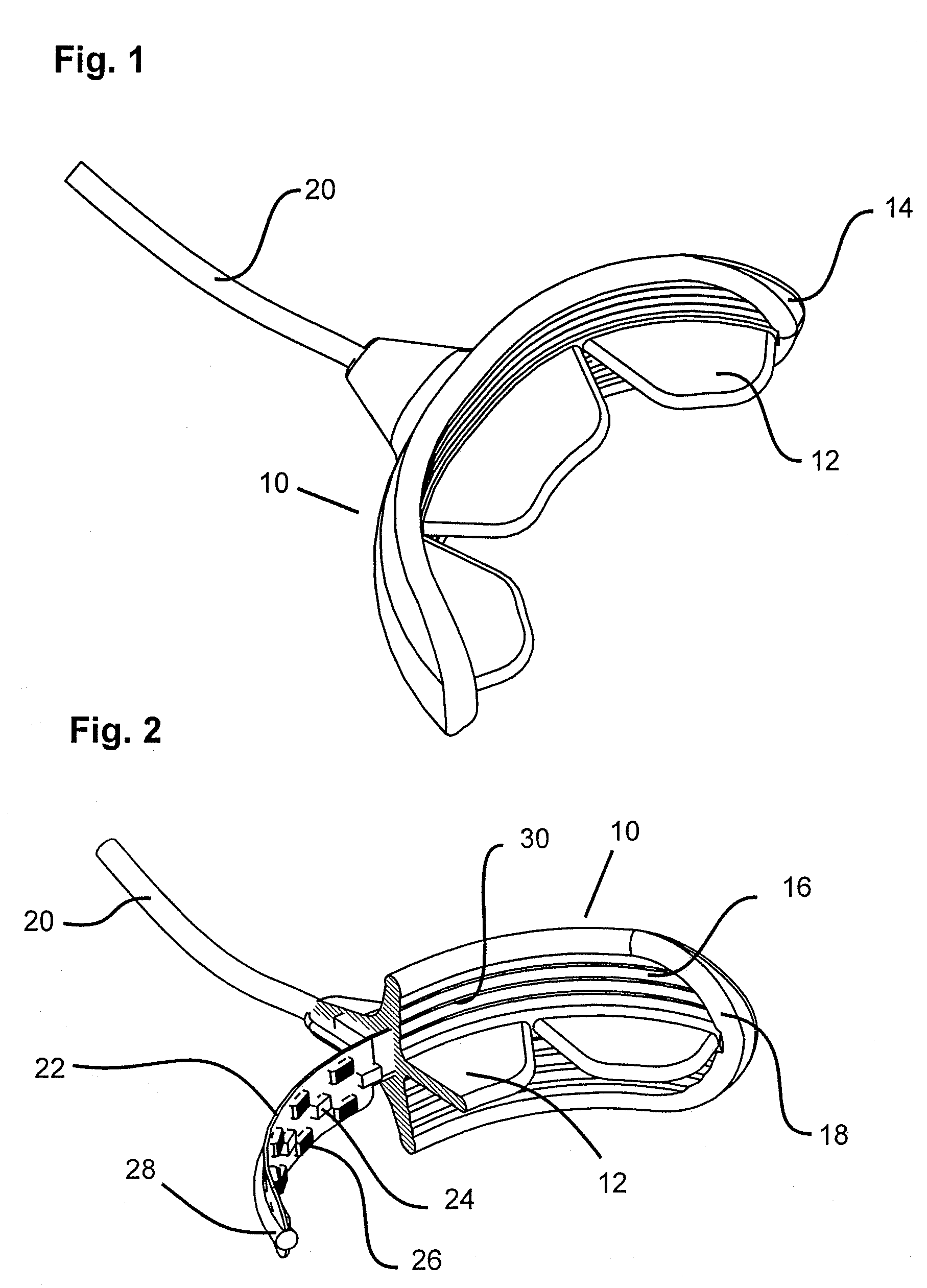 Mouthpiece that adjusts to user arch sizes and seals from oxygen exposure and methods for effecting an oral treatment