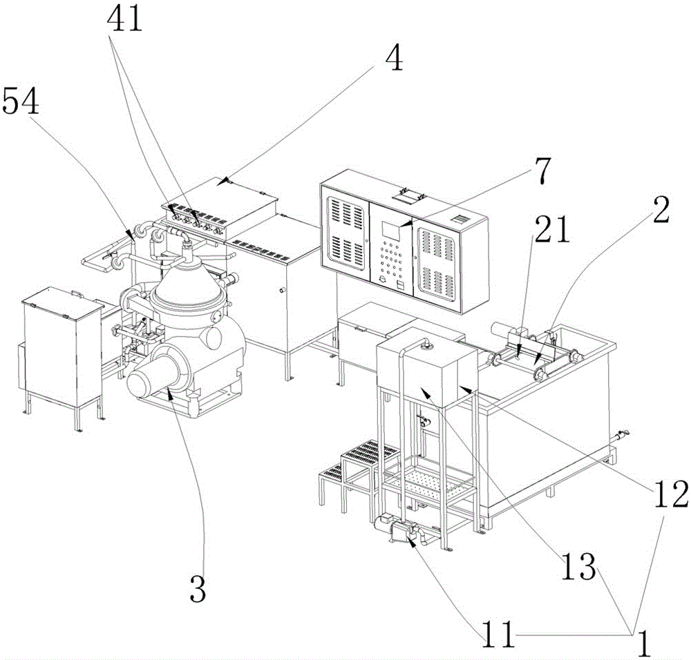 Cutting liquid recycling equipment and recycling method thereof
