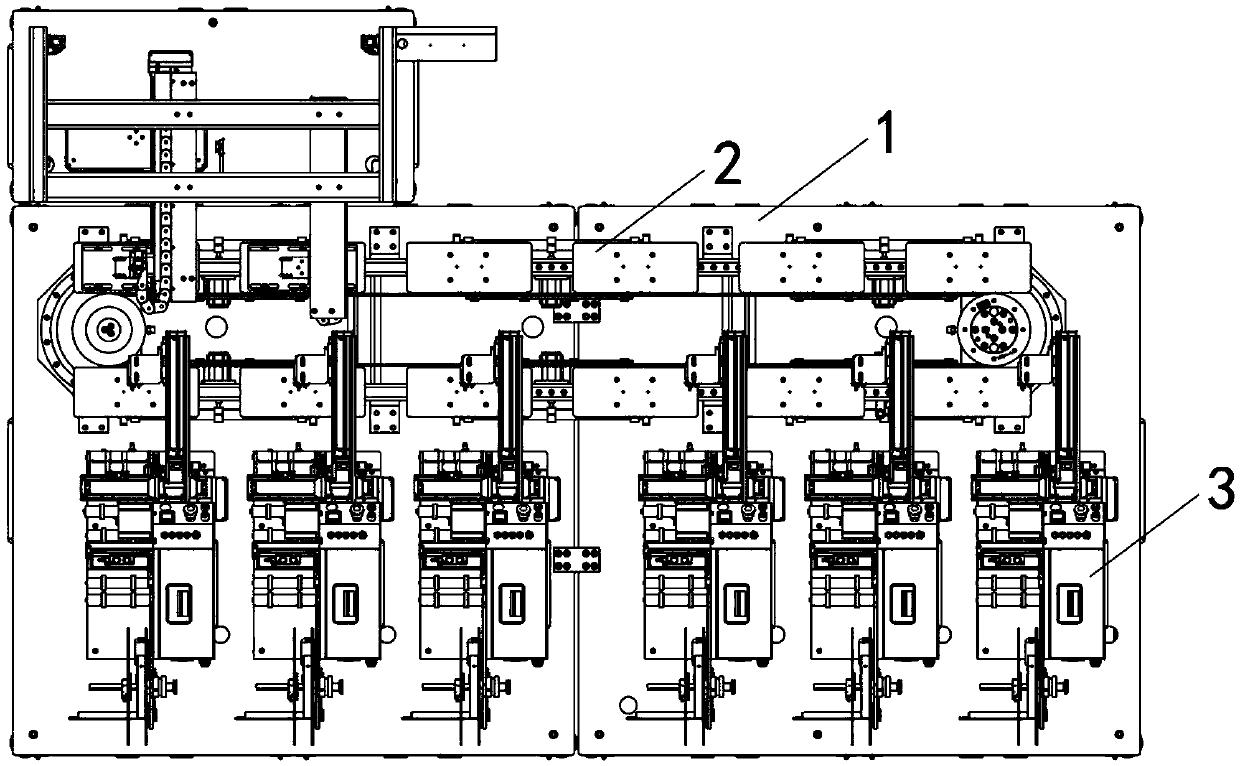 Dough cutting device for making steamed buns and using method of device