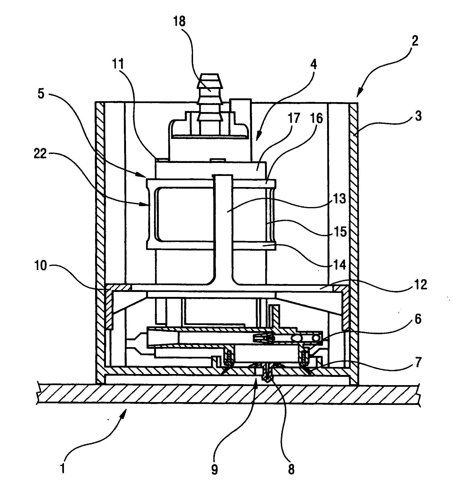 Device for retaining a fuel pump in a fuel container