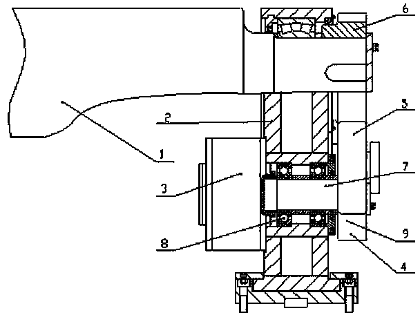 Lower roll driving mechanism of down-adjusting plate bending machine