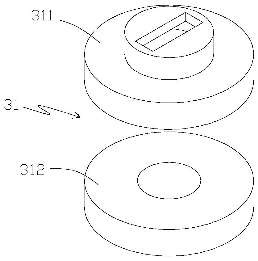 High-quality garment machining process based on latching position difficult to shift