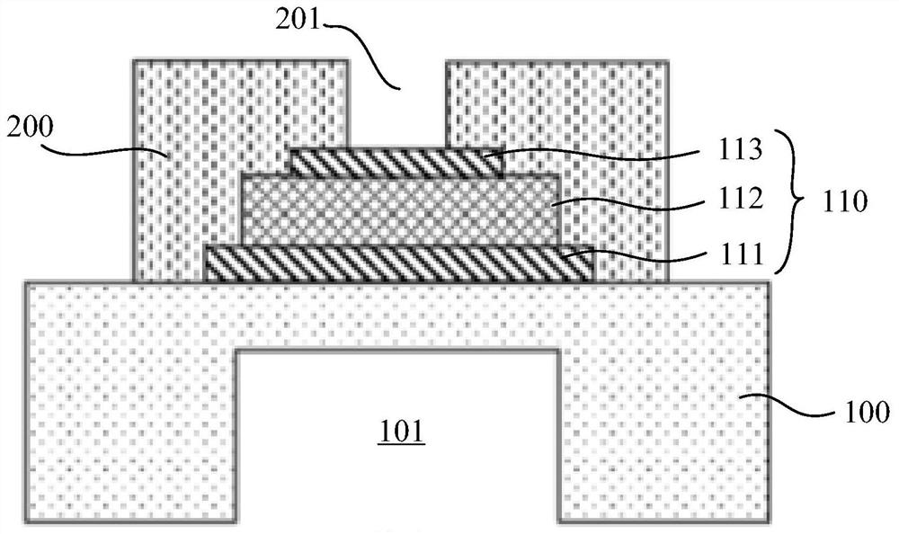 Ultrasonic transducer array and method of forming same