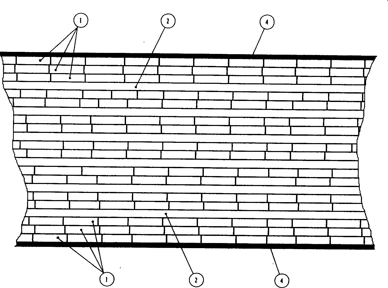 Bamboo and wood alternately arranged composite board and its manufacturing method