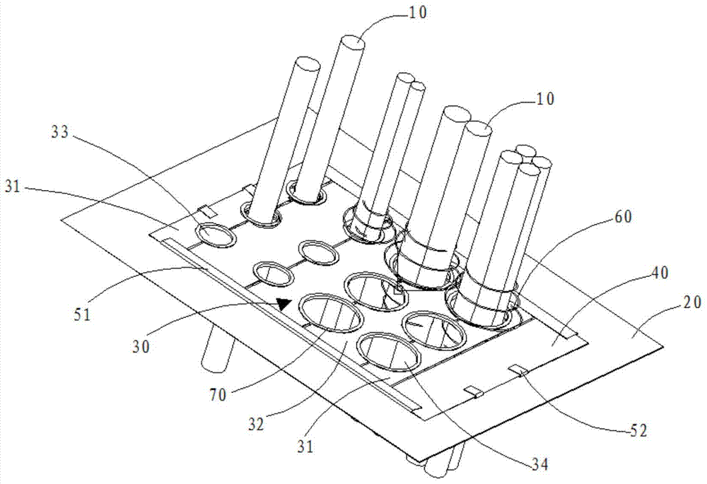 Auxiliary device for secondary cable plugging