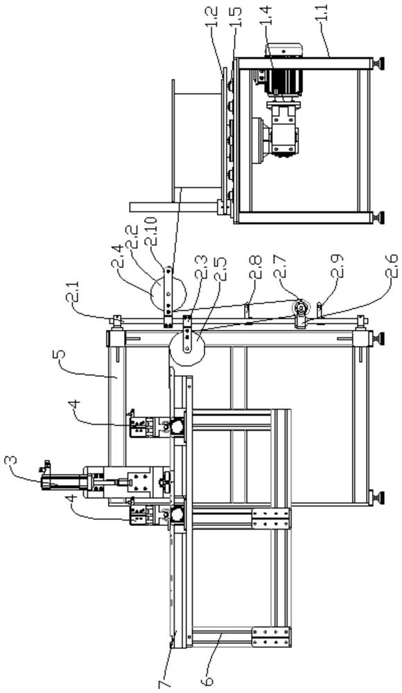 Automatic assembling device for inner doors and rubber strips of dish washing machines
