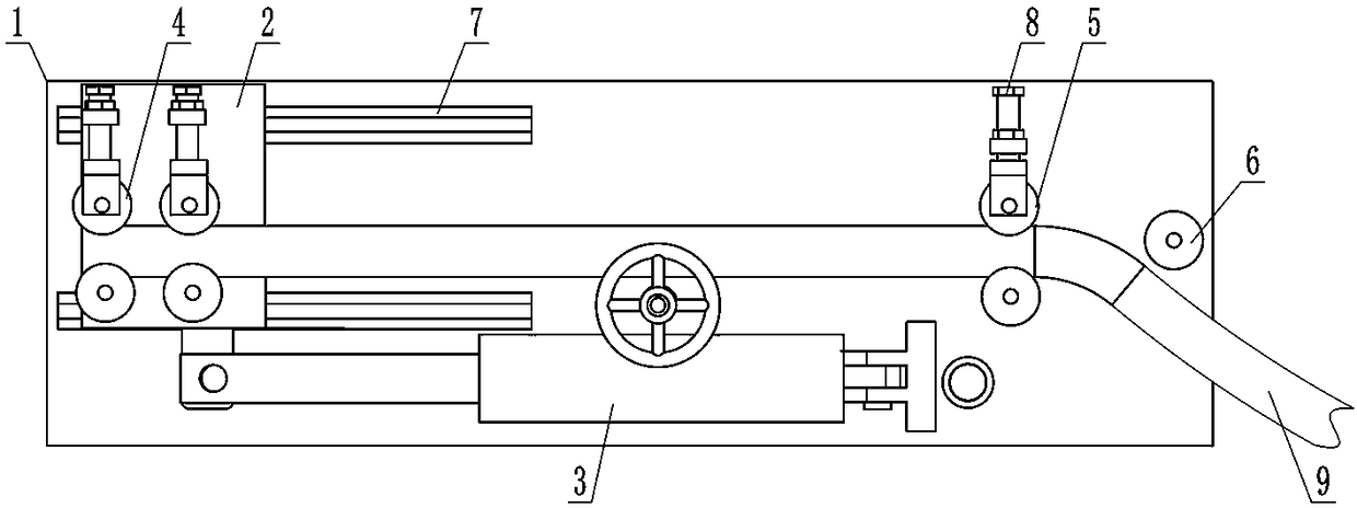 Cable conveying device for coiled cable