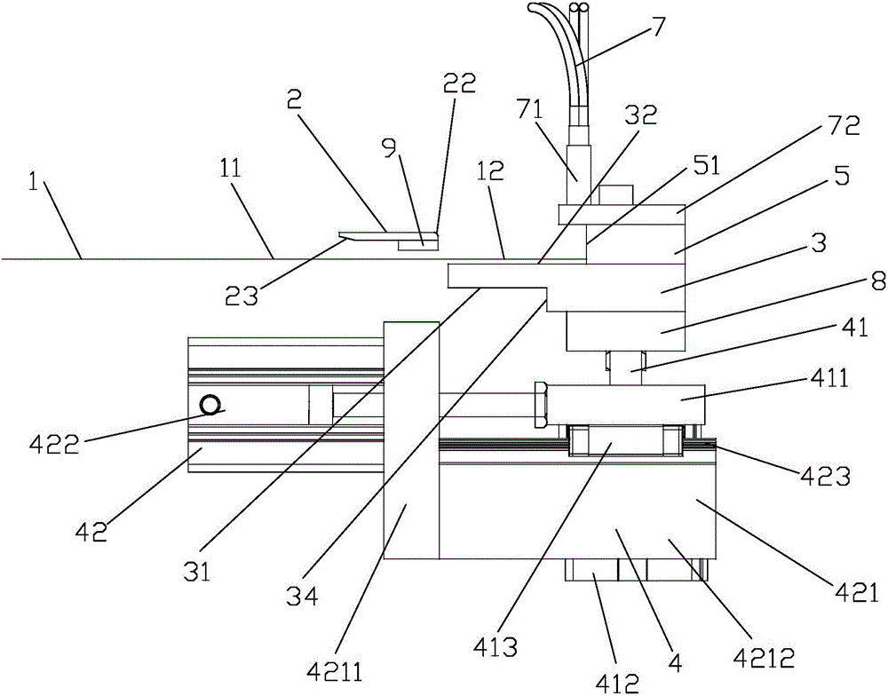 Fabric edge-folding mechanism and fabric edge-folding method