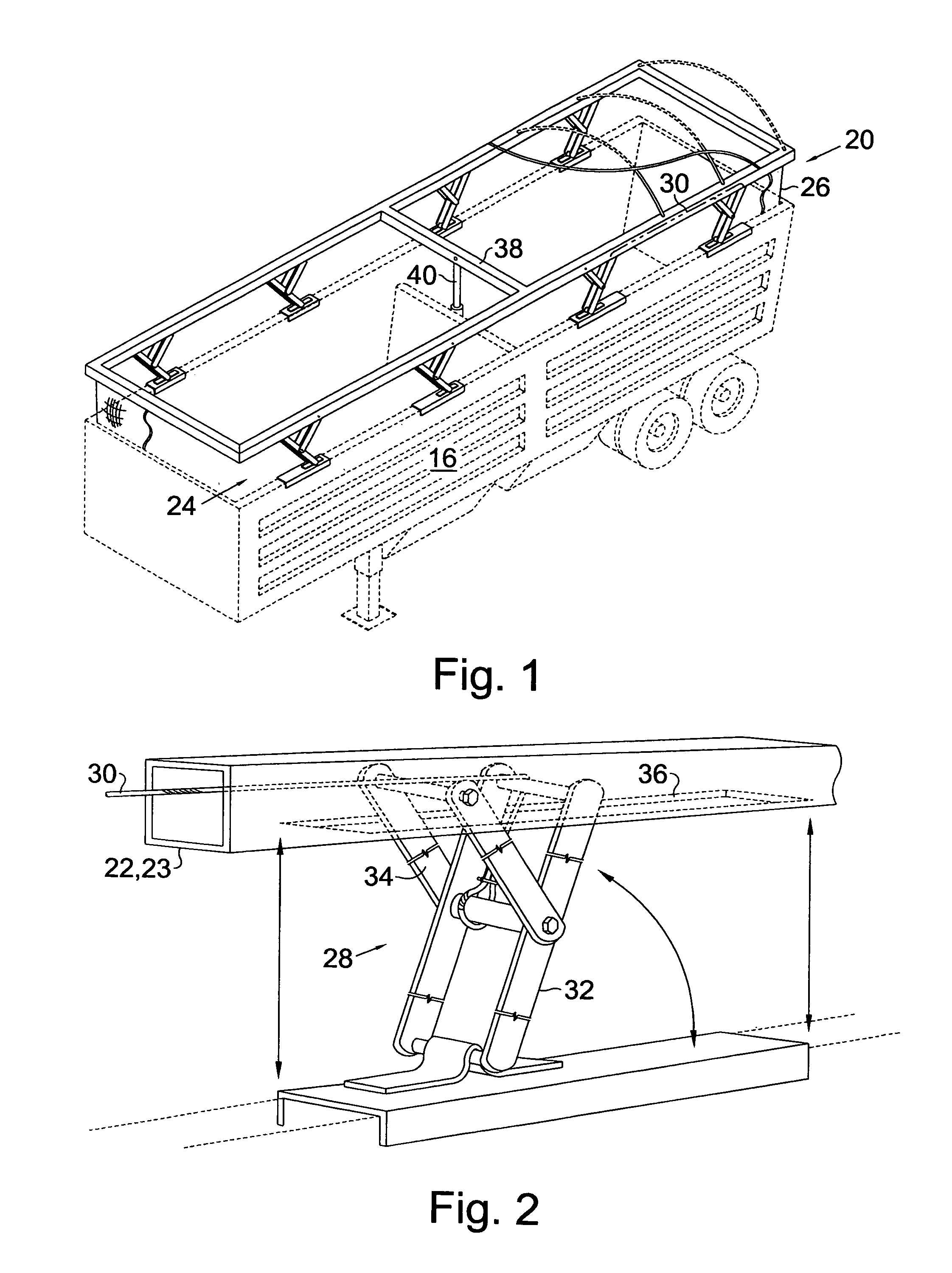 Flexible and stiff wall extension for an open load hauling box on a truck