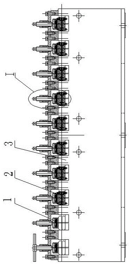 Strip steel surface acid-free descaling complete device and descaling method thereof