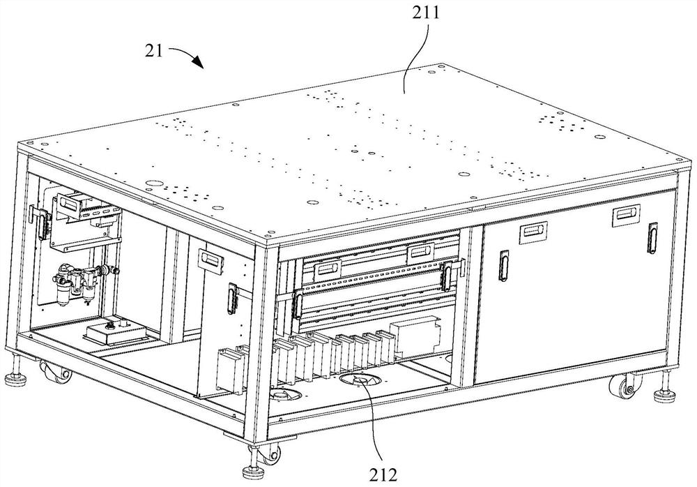 Welding device and multi-shaft welding equipment