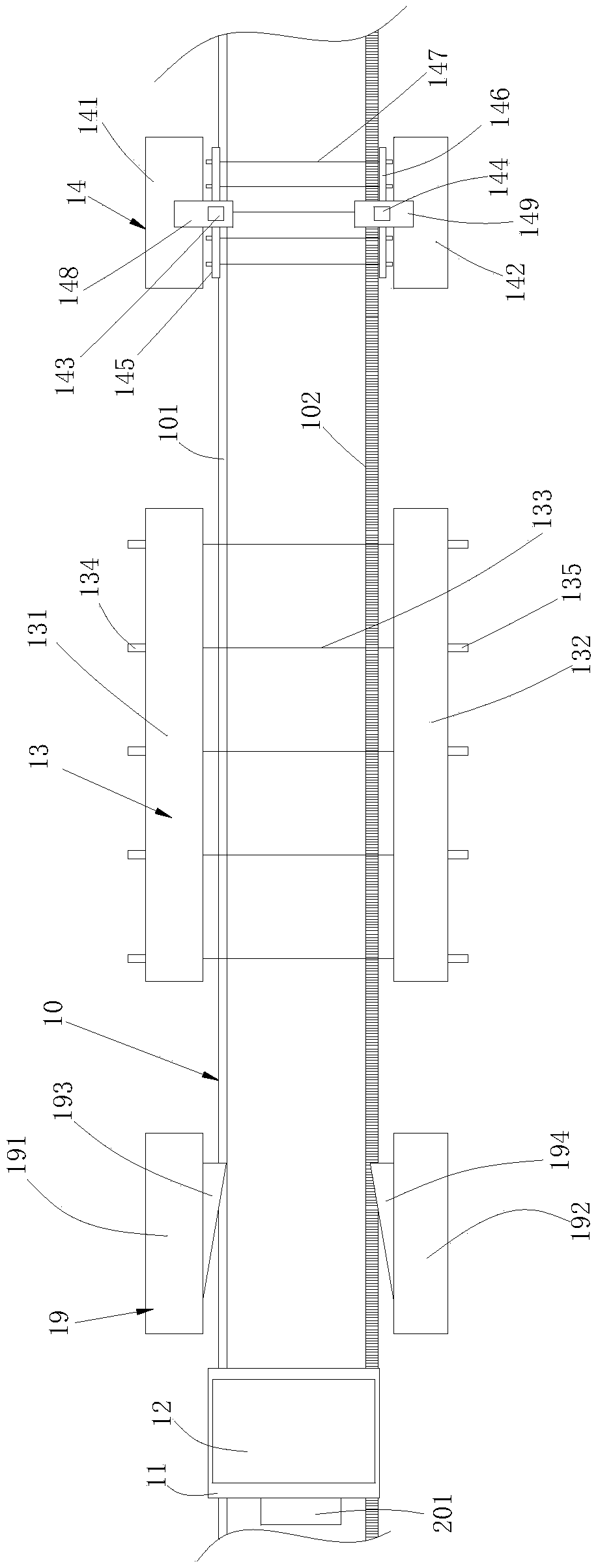 A foam brick cutting device with smoother sliding