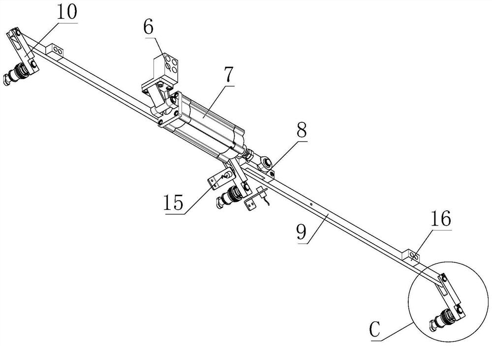 Automatic mold locking structure of automotive trim forming machine