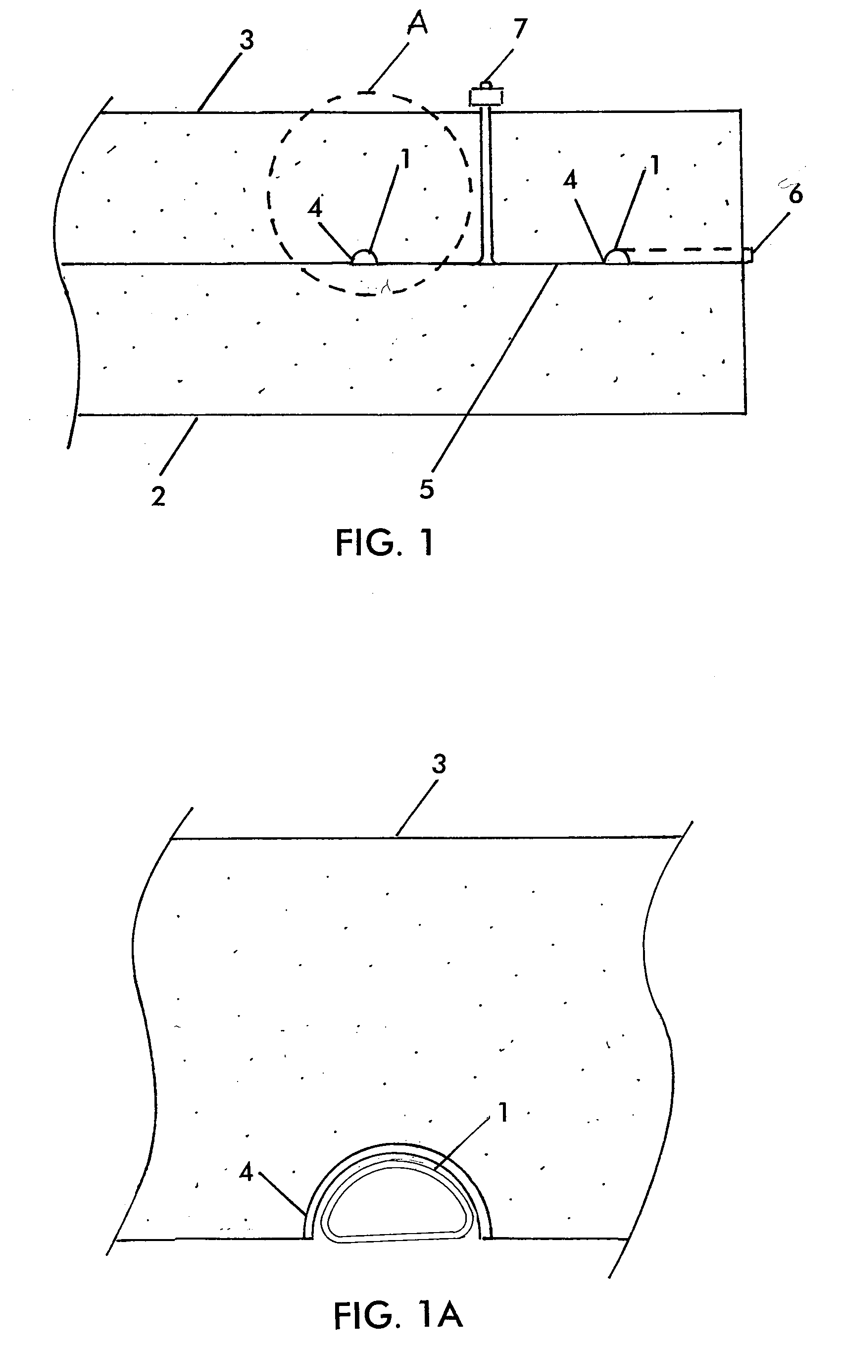 Air-floating-type base isolation device which uses a sliding expanding pipe shielding material