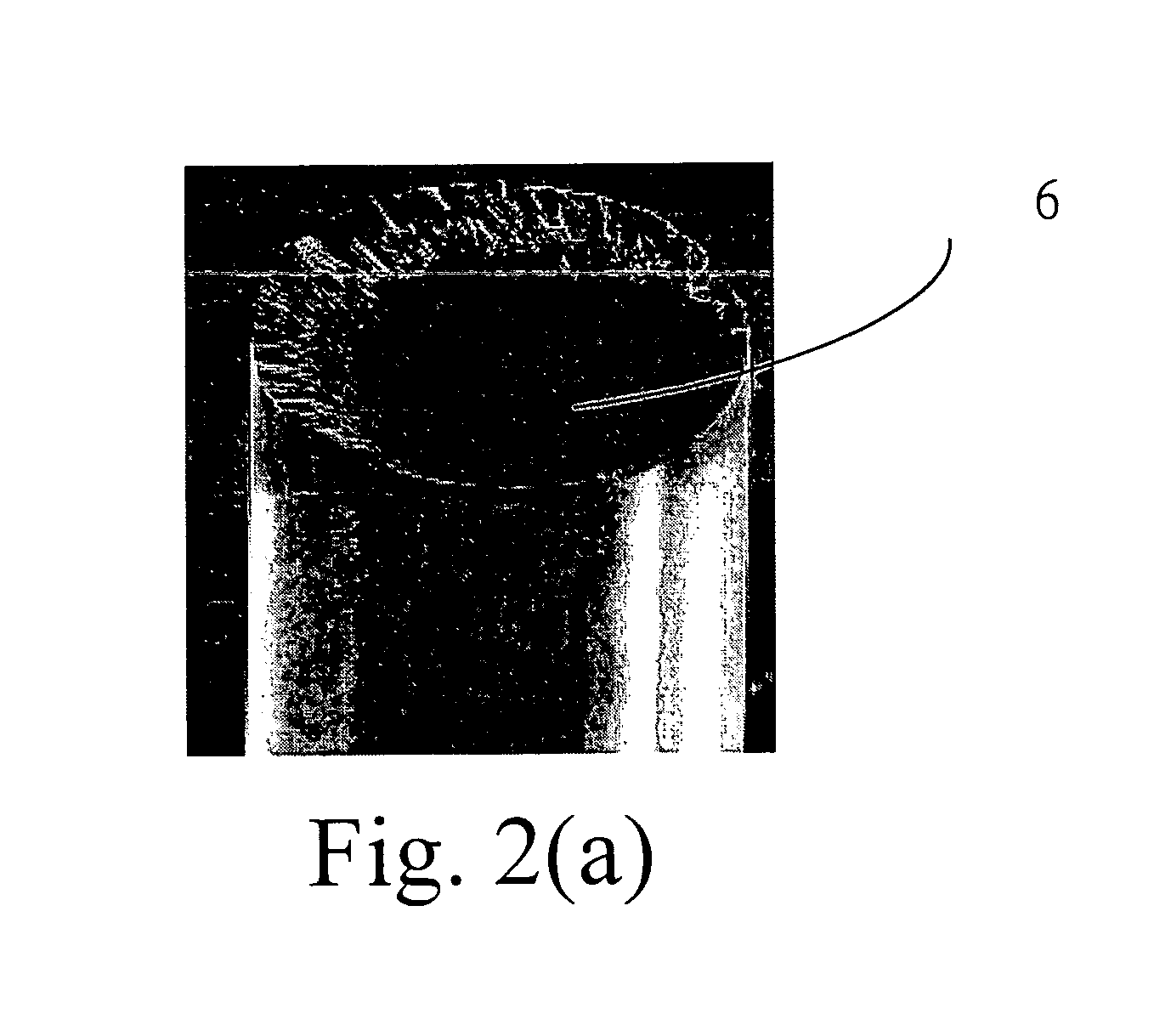 Light-enhancing component and fabrication method thereof