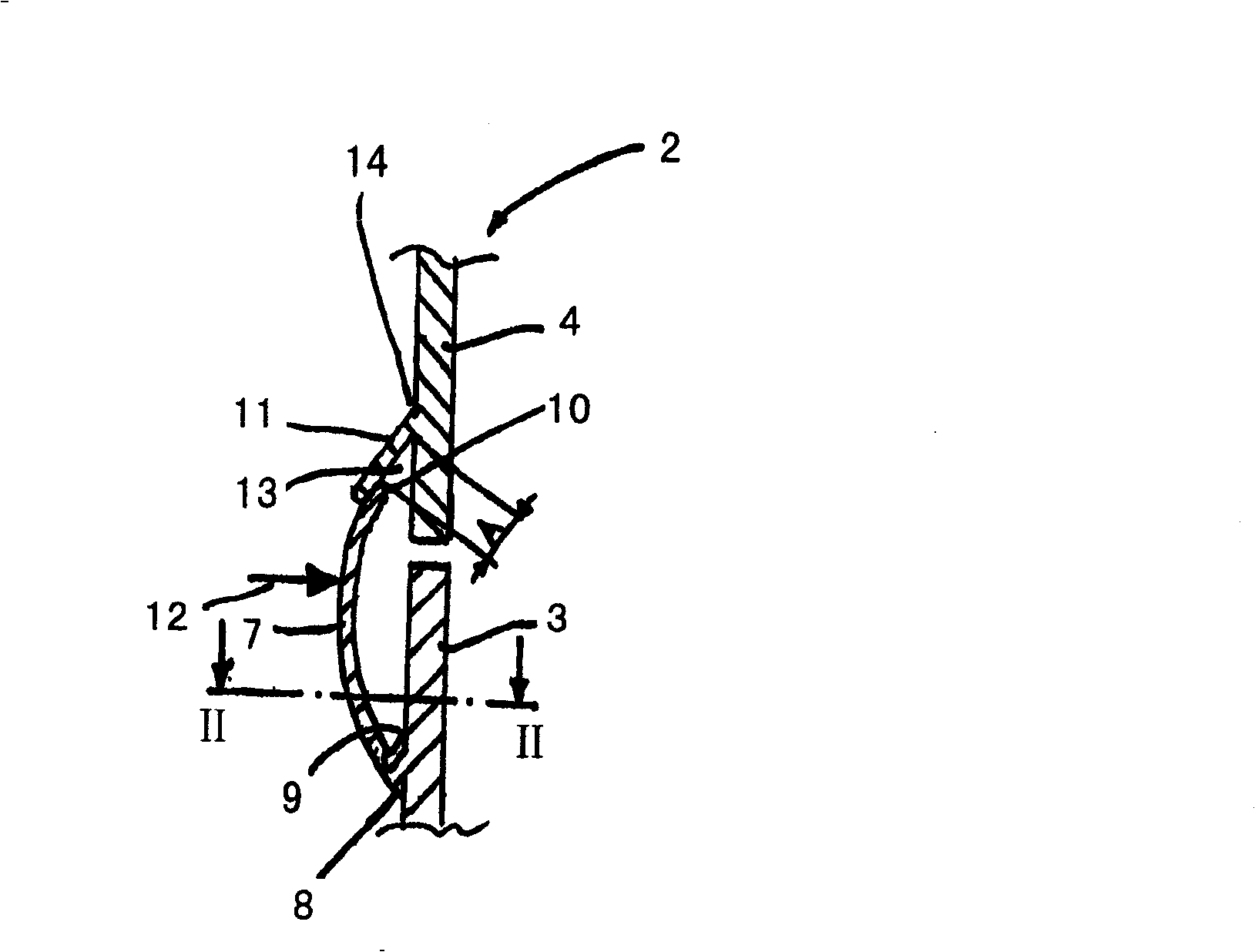 Vacuum cleaner comprising an elastic bumper strip