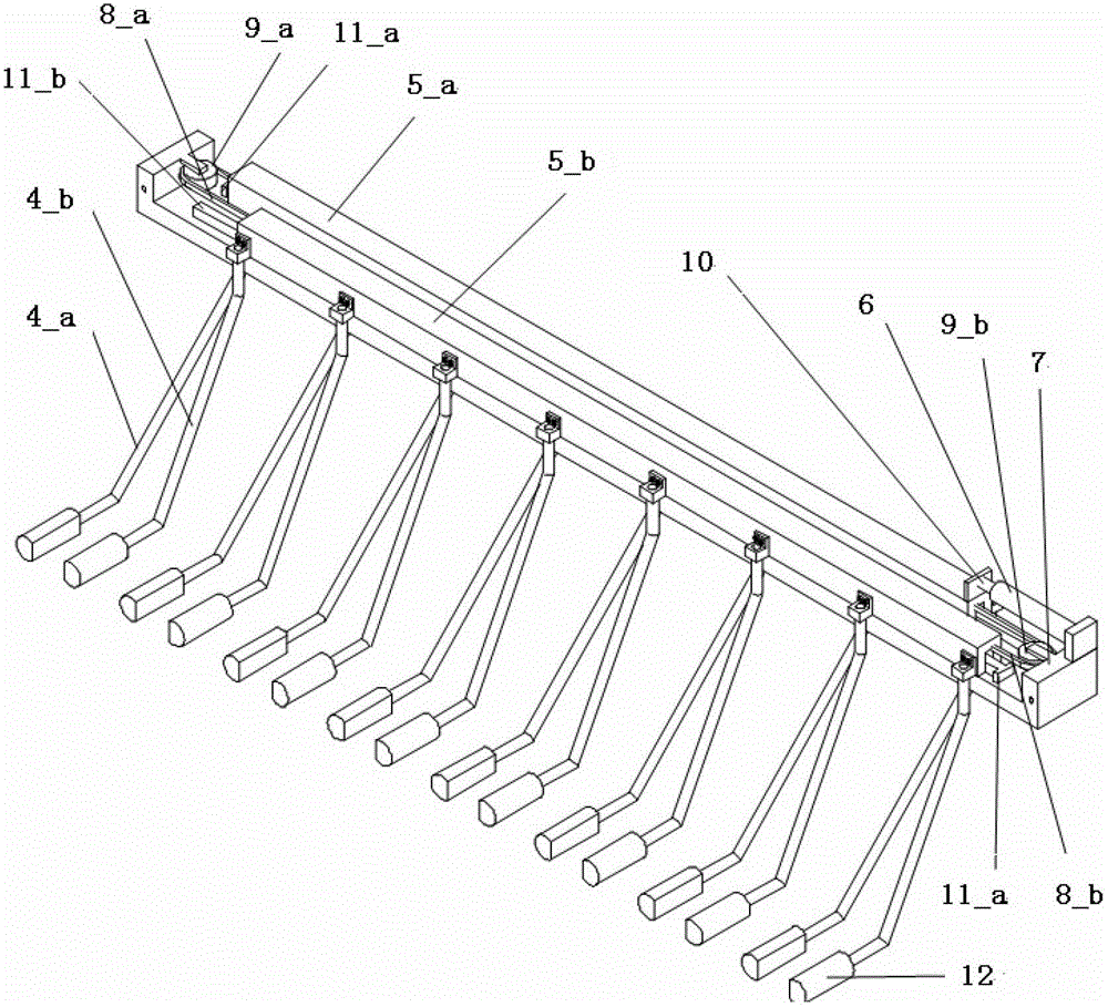 Synchronous clawing mechanism with multiple manipulators