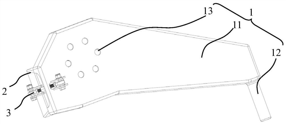 Automobile spare tire and tail door linkage mechanism