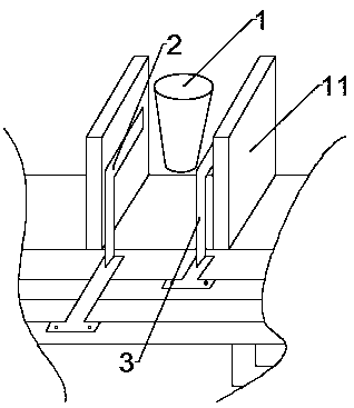 Extruding and air-exhausting device for yoghourt-filling clamping cup