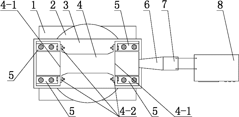 Ultrasonic vibration auxiliary grinding device for minutely processing surface of micro-structure