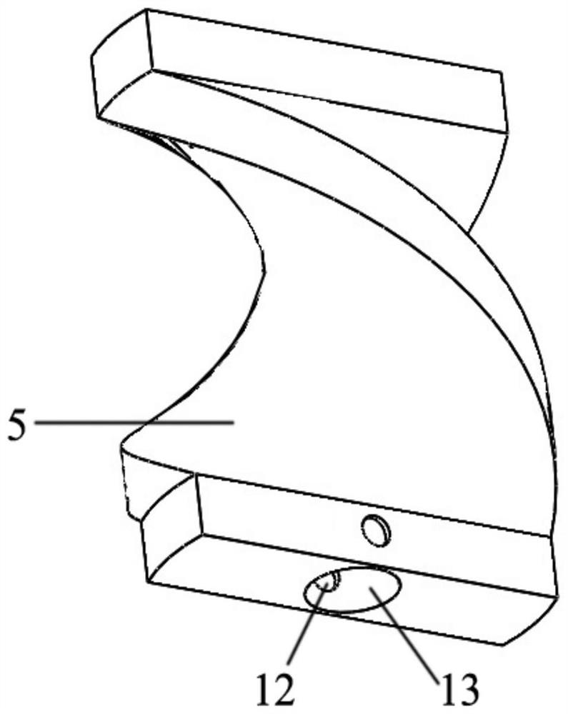 A hydraulic self-adaptive dynamic water and fertilizer mixed rectifier regulator and method