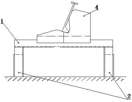 A construction method and device for pre-embedding ship bilge keel